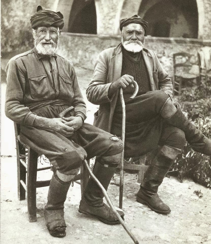 Κρητικοί